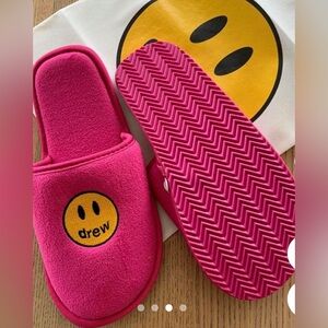 Drew house magenta slippers brand new in bag. L/XL